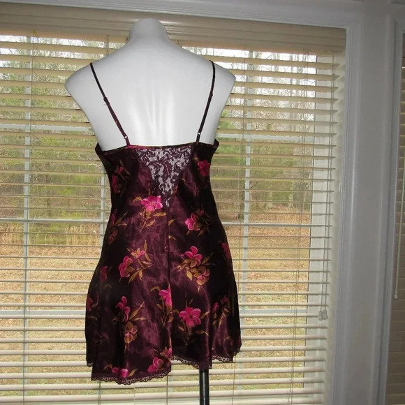 VICTORIA'S SECRET Gold  Label Floral Slipdress  P - Picture 4 of 5
